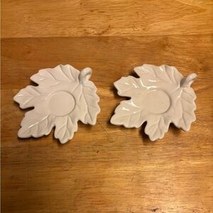 Pair of leaf candle holders